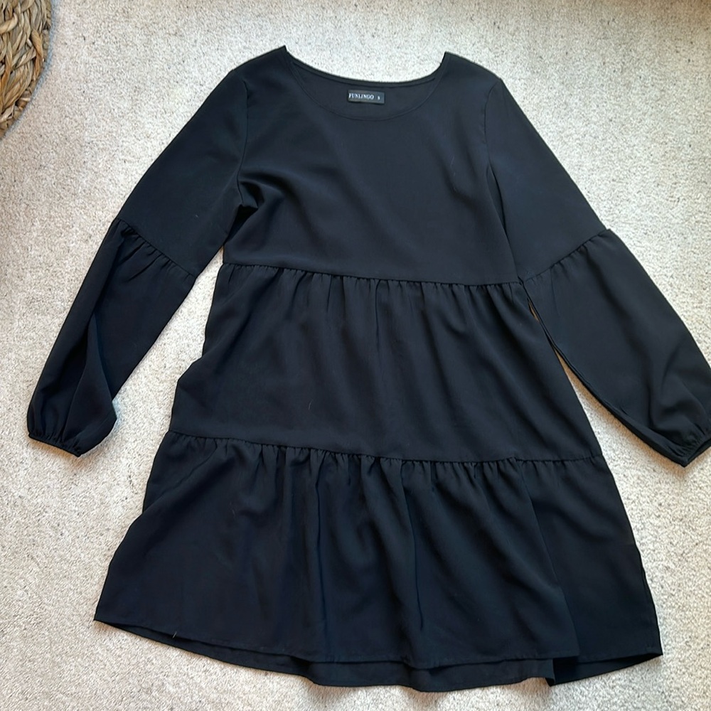 Cute black dress